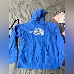 Men’s blue north face hoodie size M